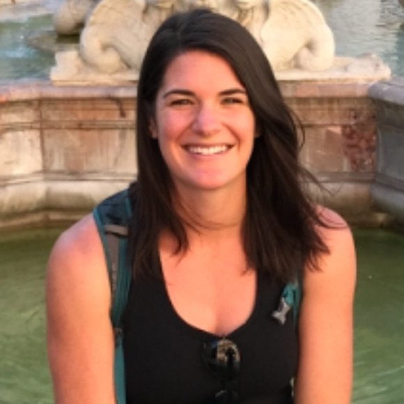 Meet your Posher, Rachel! - Picture 2 of 3